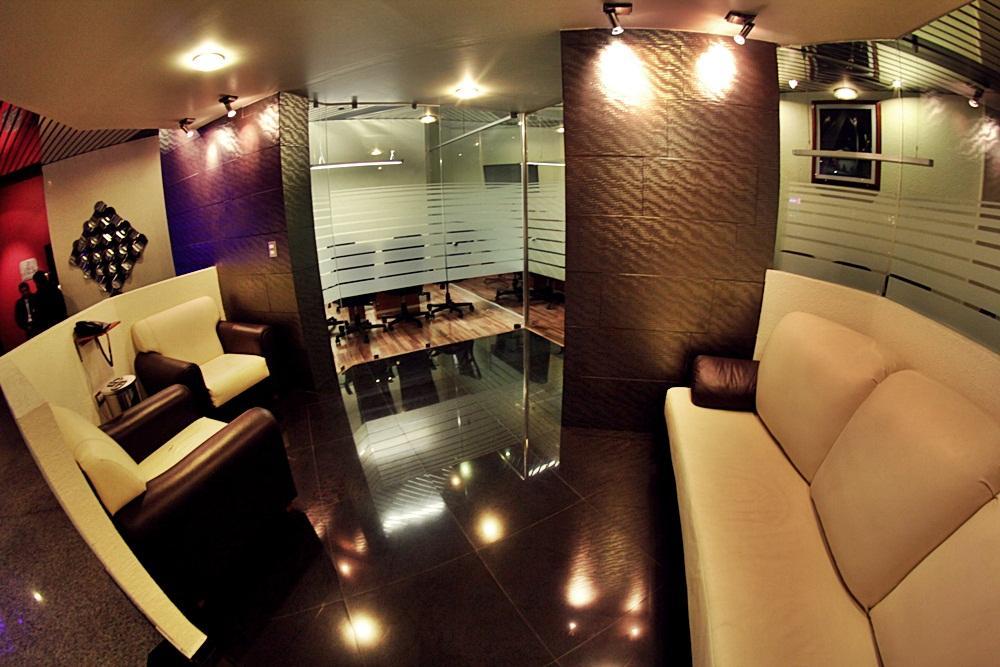 Hotel Abastos Plaza Mexico City Exterior photo
